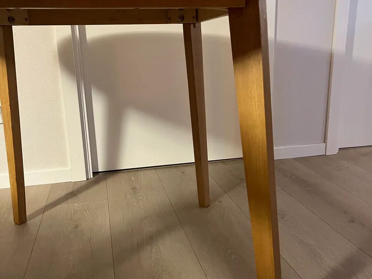 Billede 1 - Spisebord JEGIND Ø105 Hvid