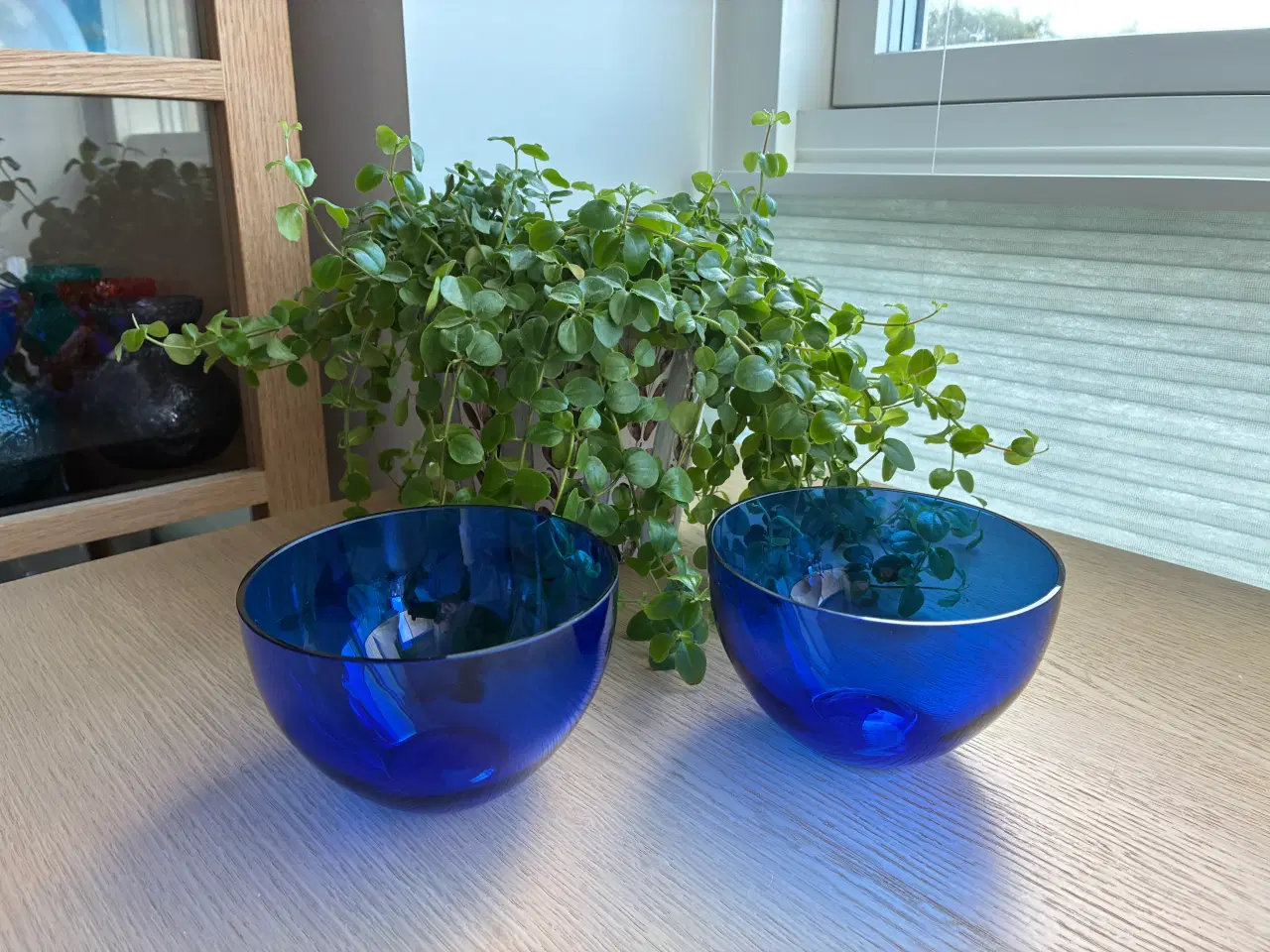 Billede 2 - 2 flotte glasskåle i transparent blå - Holmegaard