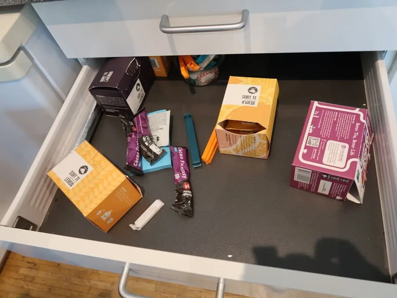 Billede 9 - Mikrobølgeovn, elkedel div. Køkkenservice