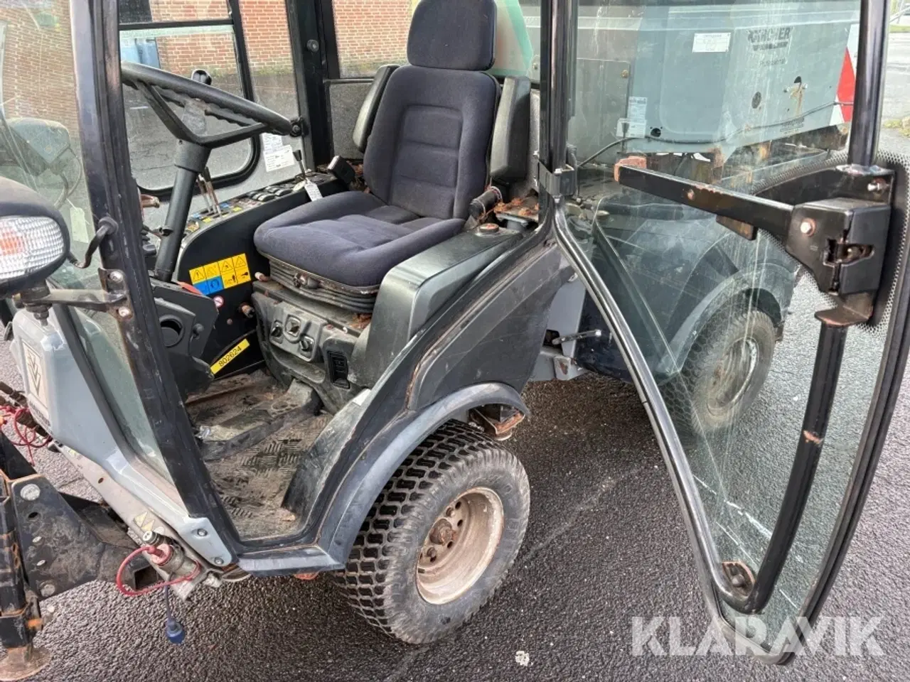 Billede 10 - Redskabsbærer Kärcher MIC C