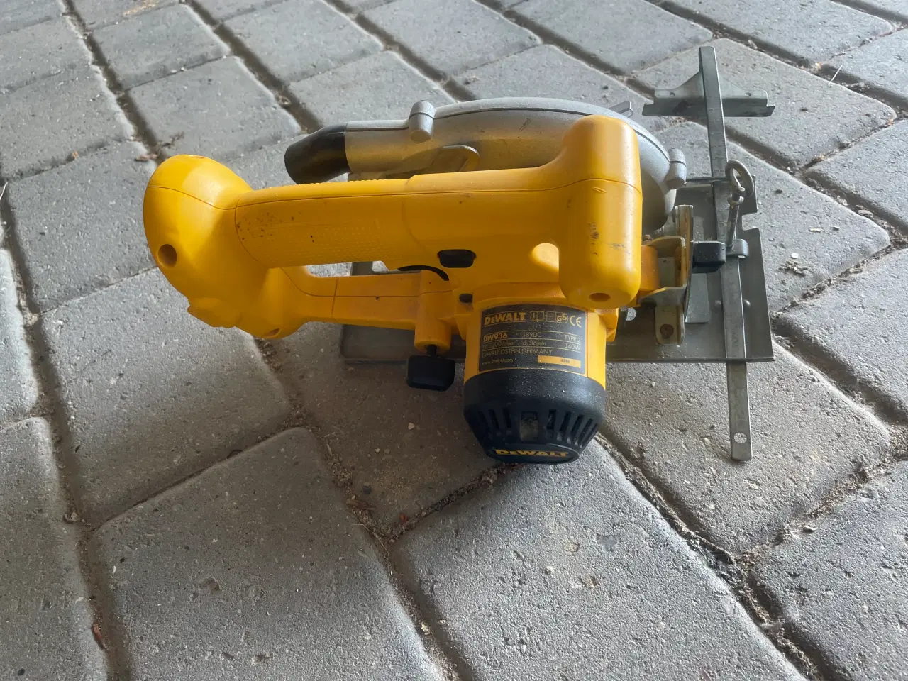Billede 4 - DeWalt stiksav uden batteri 
