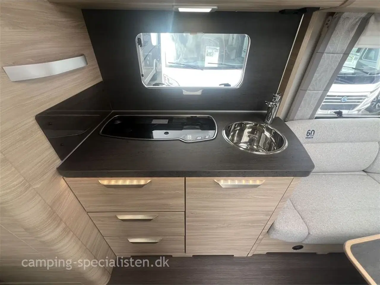 Billede 8 - 2021 - Knaus Südwind 580 UE   Knaus Südwind 580 UE model 2021 kan nu ses hos Camping-Specialisten.dk