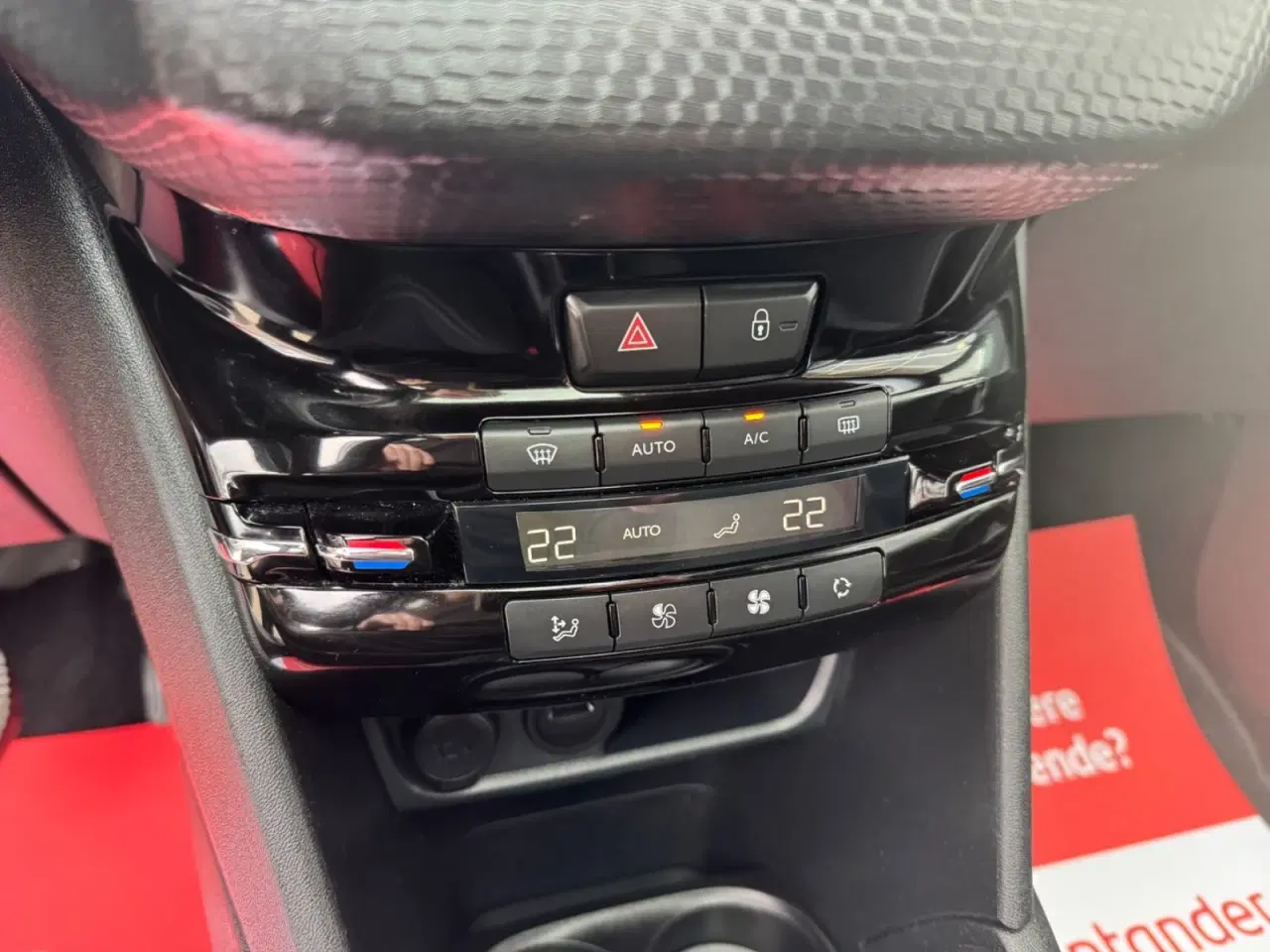 Billede 18 - Peugeot 208 1,2 PureTech 82 Allure Sky