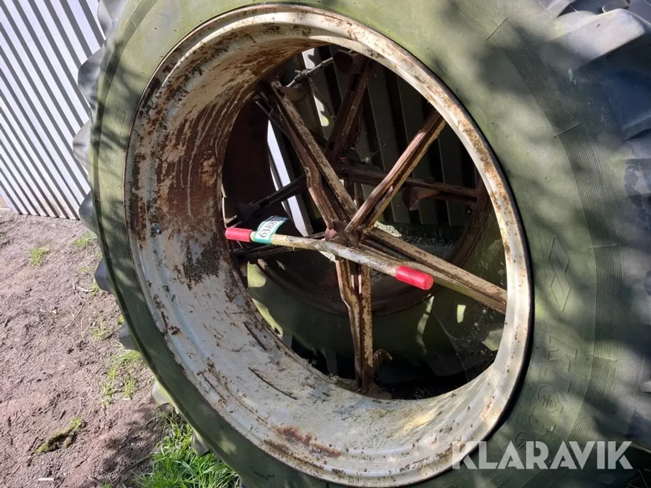 Billede 4 - Tvillinghjul 13.6R38 2 styk