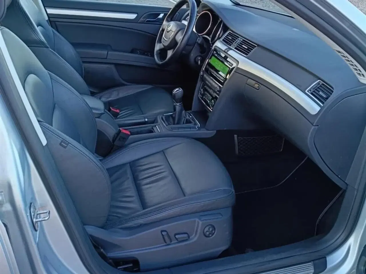 Billede 2 - Skoda Superb Combi 1,6 TDI Common Rail DPF Greenline Elegance 105HK Stc