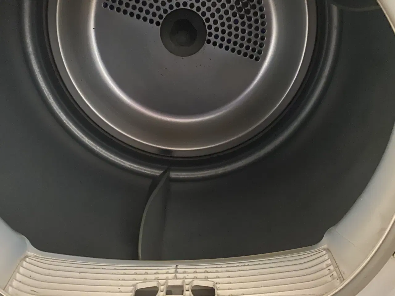Billede 11 - Tørretumbleren : vaskemaskinen 