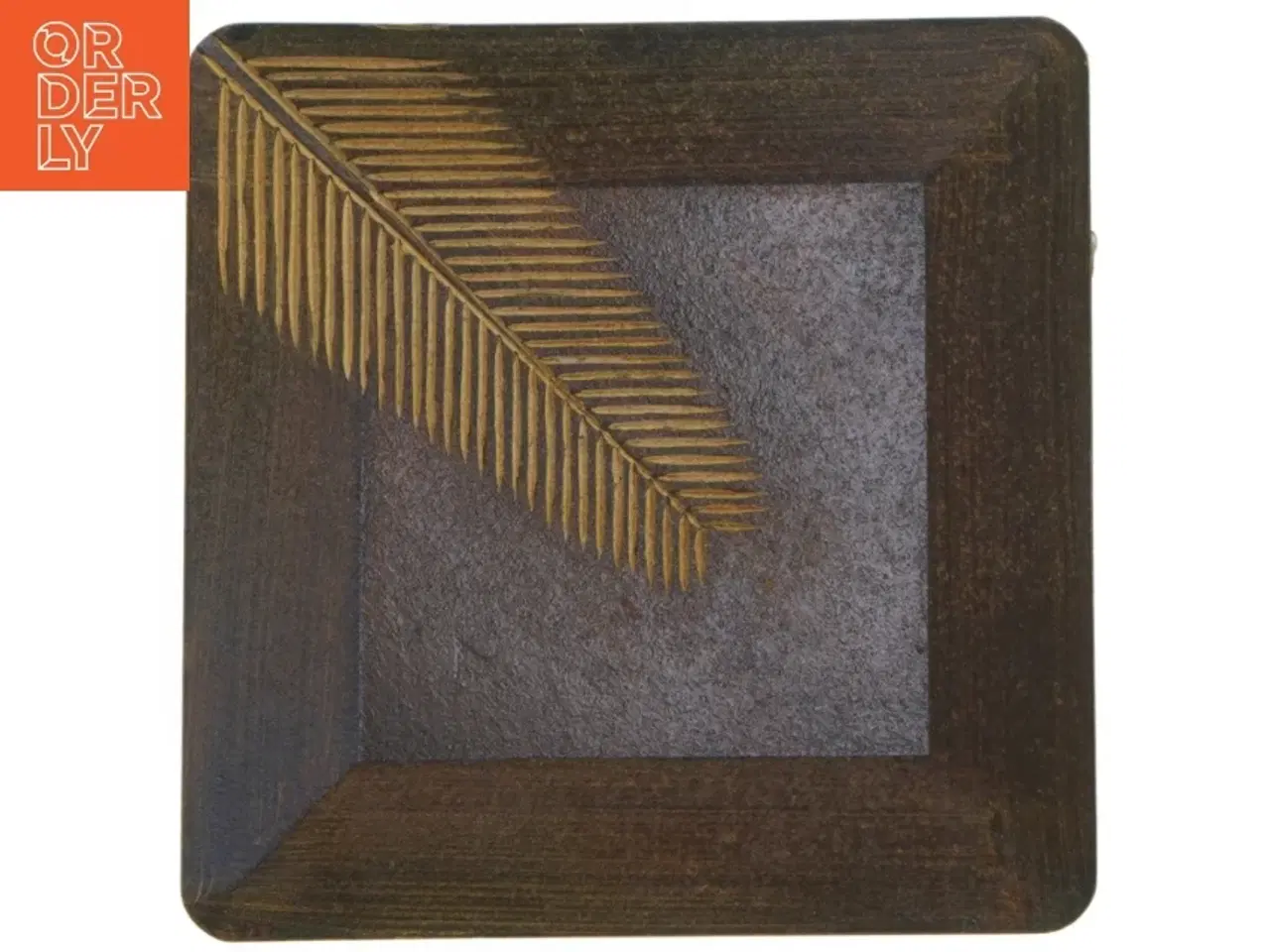 Billede 1 - Udskåret Træ fad (str. 21 x 21 cm)