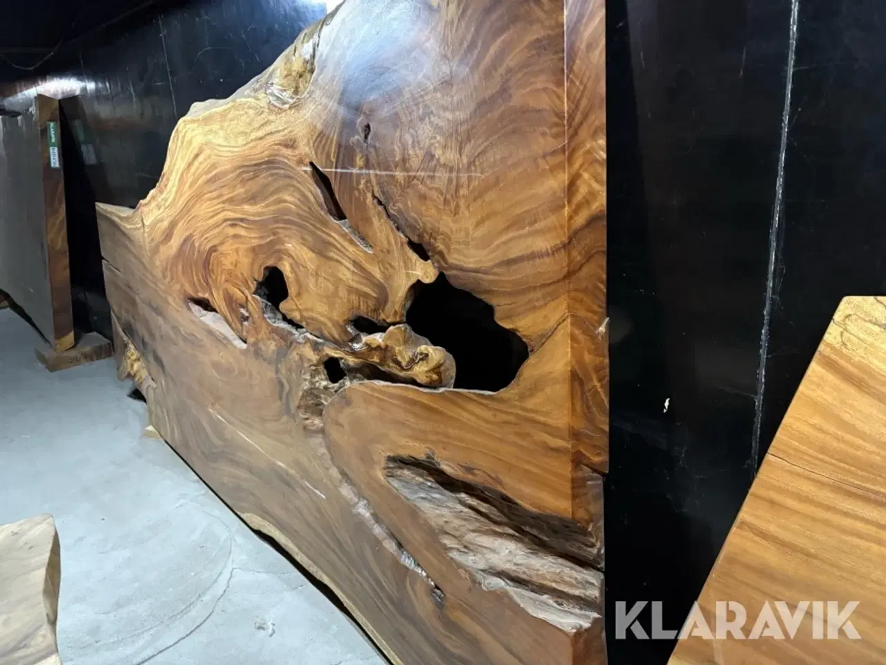 Billede 3 - Planke bordplade Akacie Lakeret 1 hel planke