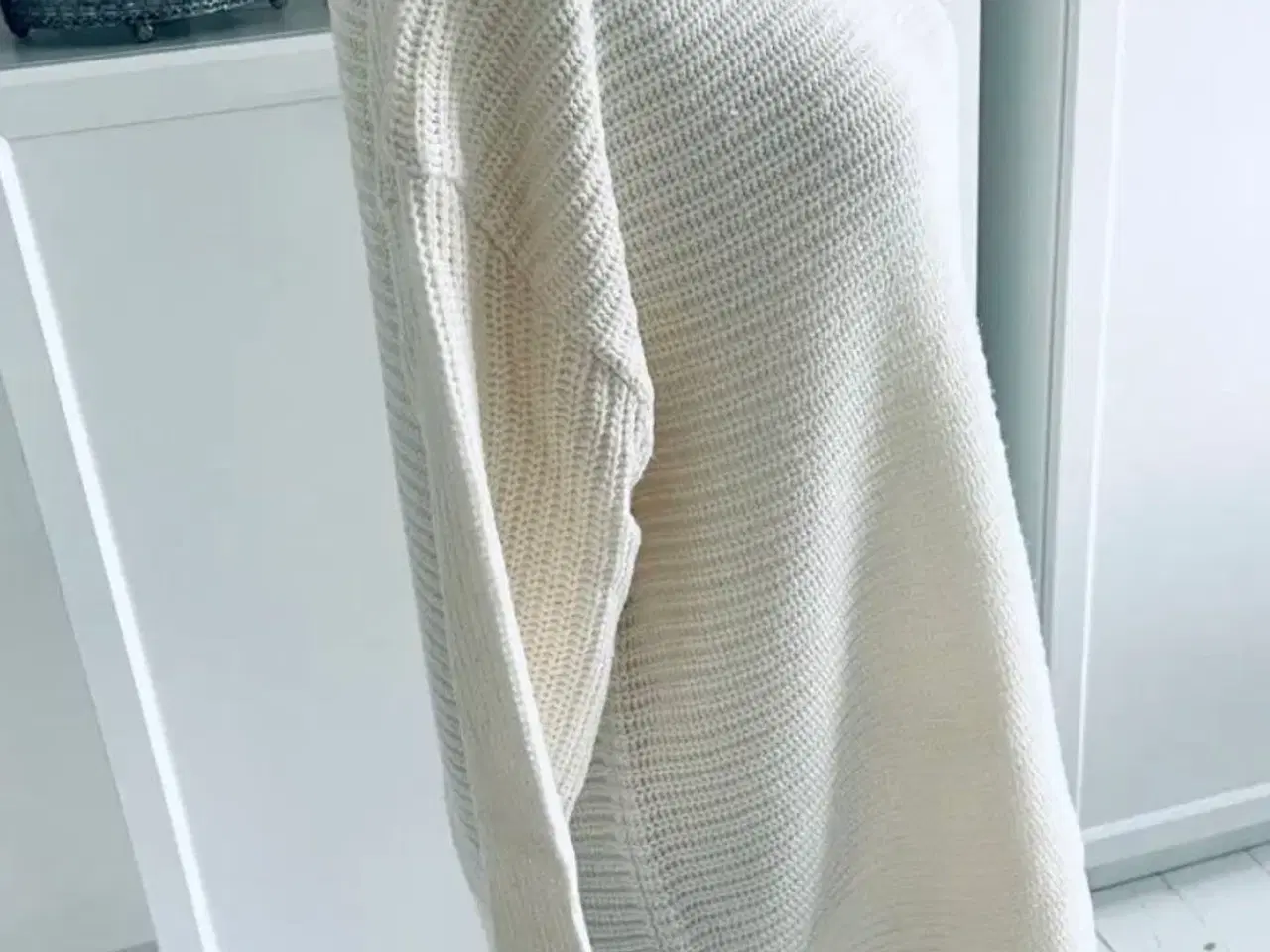 Billede 1 - Milla strikketrøje 
