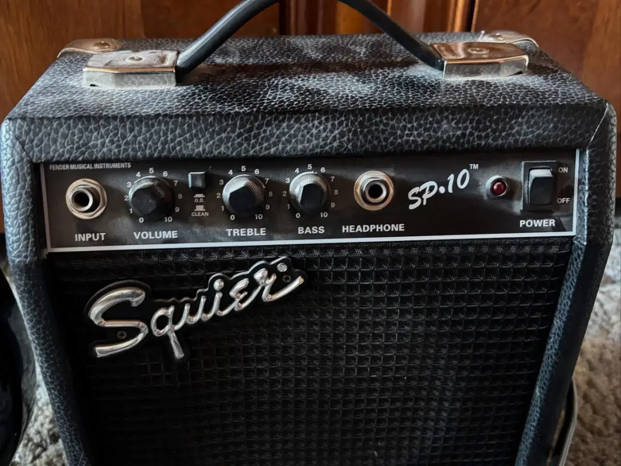 Billede 2 - El guitar og forstærker sælges samlet 