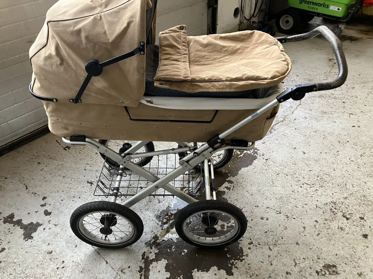 Billede 1 - Odder barnevogn i ruskind