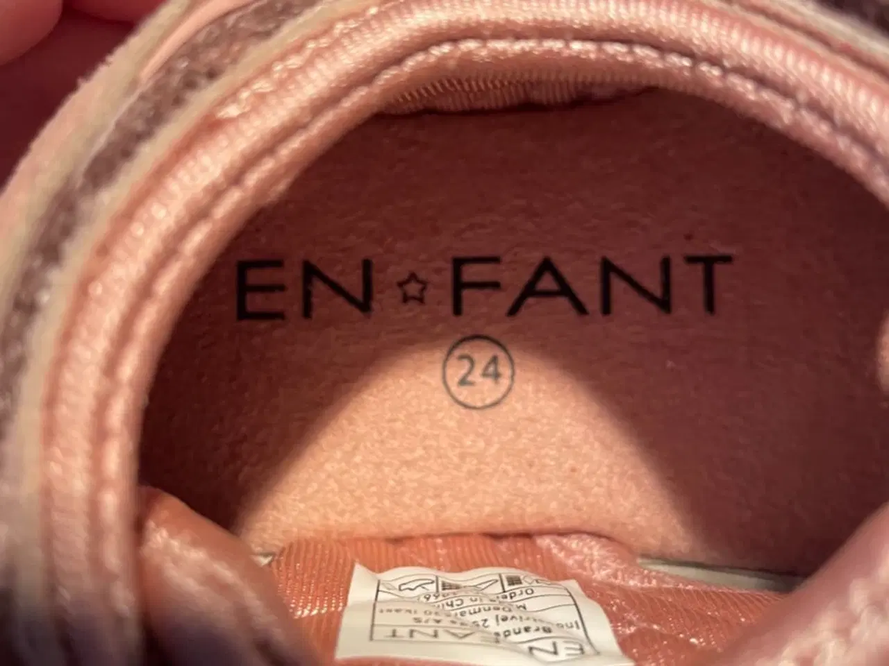 Billede 7 - EnFant Sandaler, Helt Nye, Str: 24. 