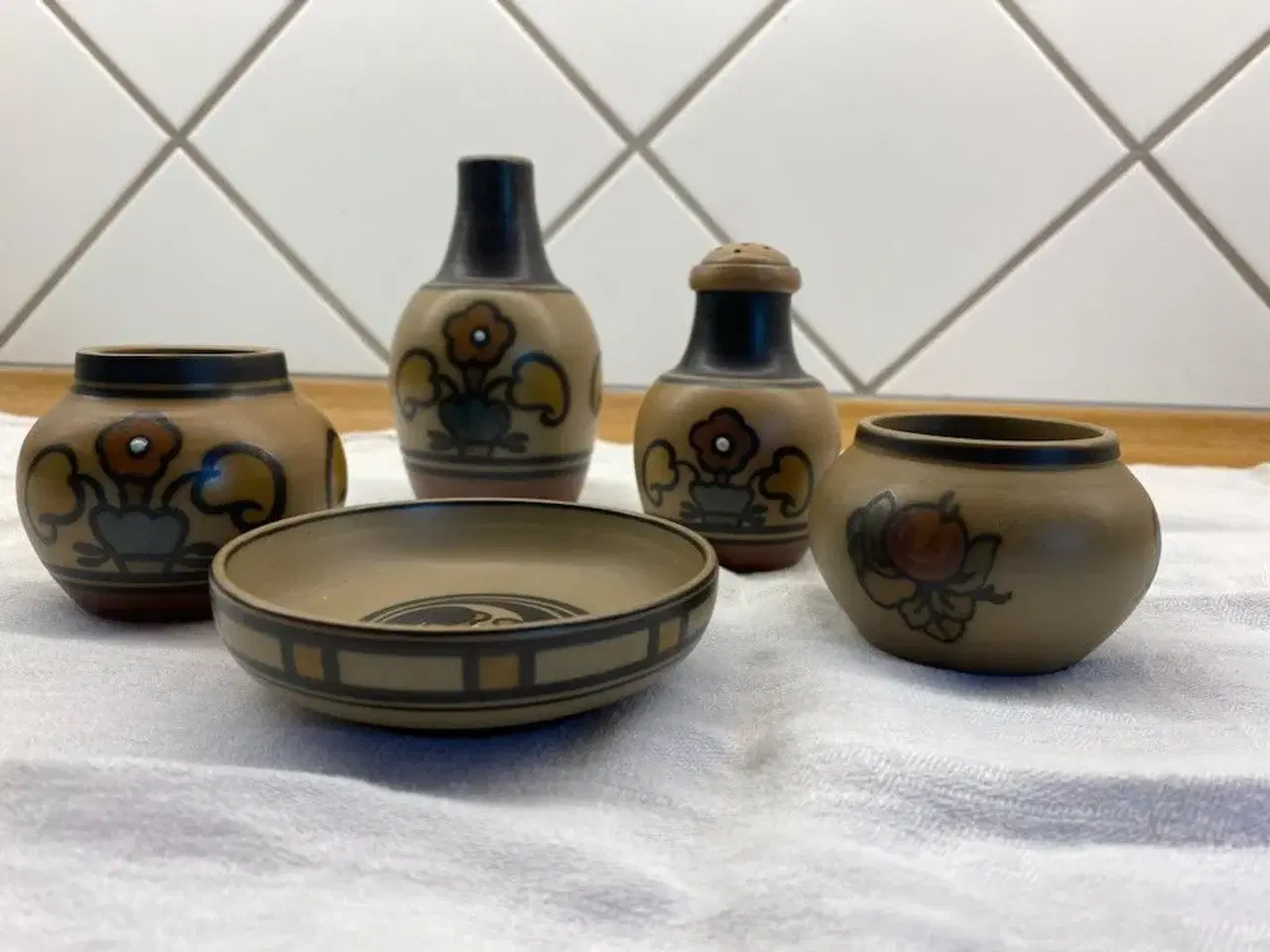 Billede 1 - Lille samling af Hjorth keramik