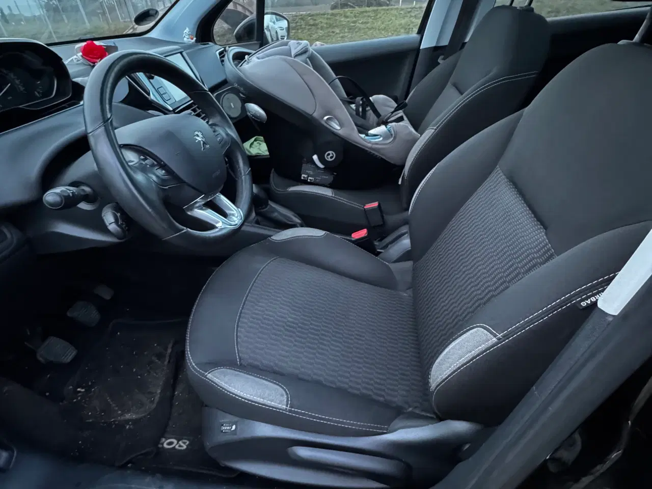 Billede 10 - Peugeot 208 2016 — meget lab afgift 