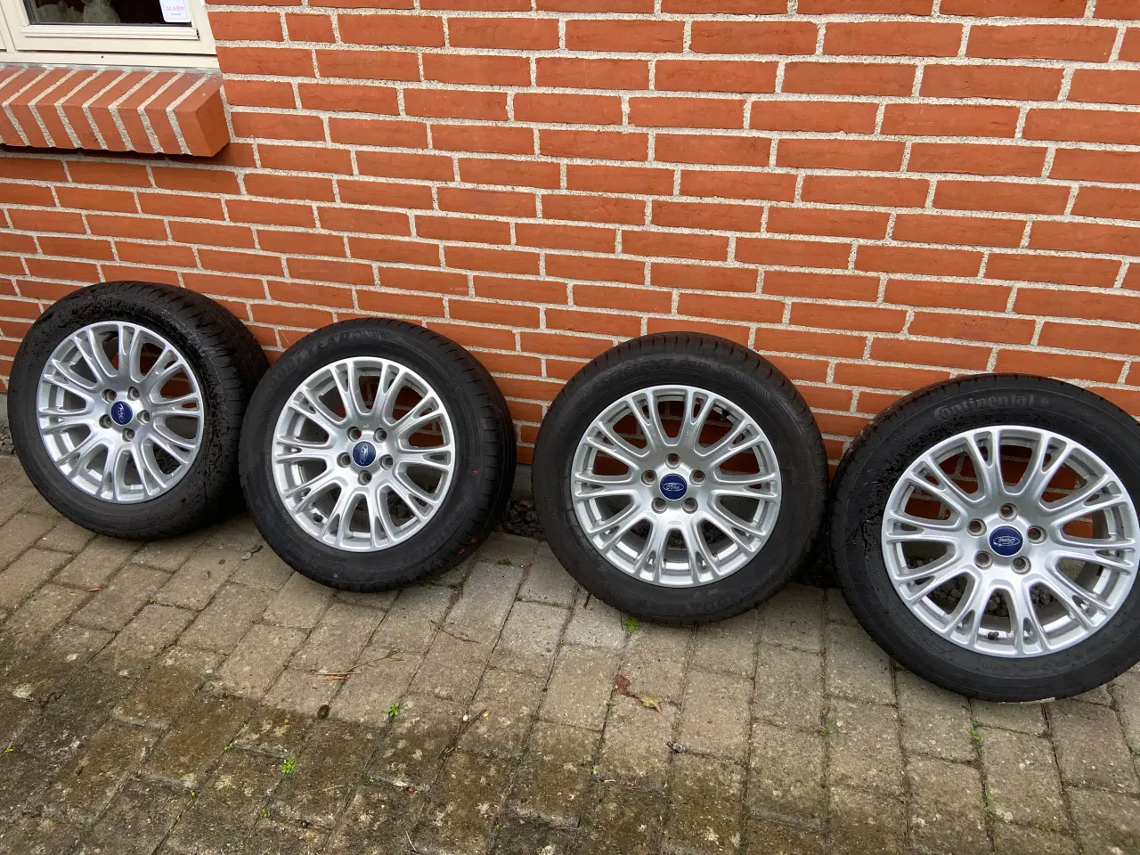 Billede 4 - Originale Ford 16” alufælge med sommerdæk