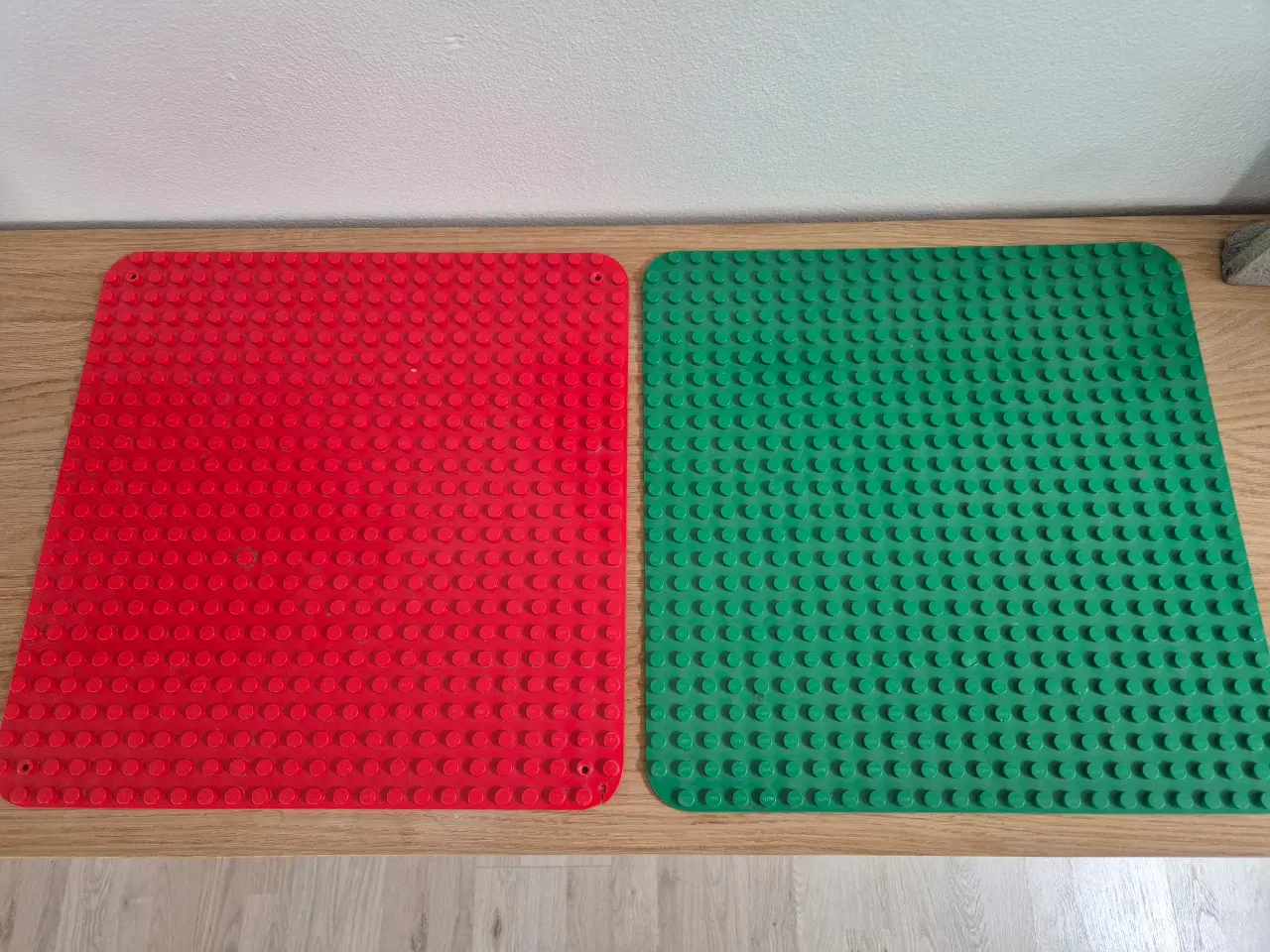 Billede 1 - Duplo 2 stk 100.- Store Byggeplader 38 X 38 cm….