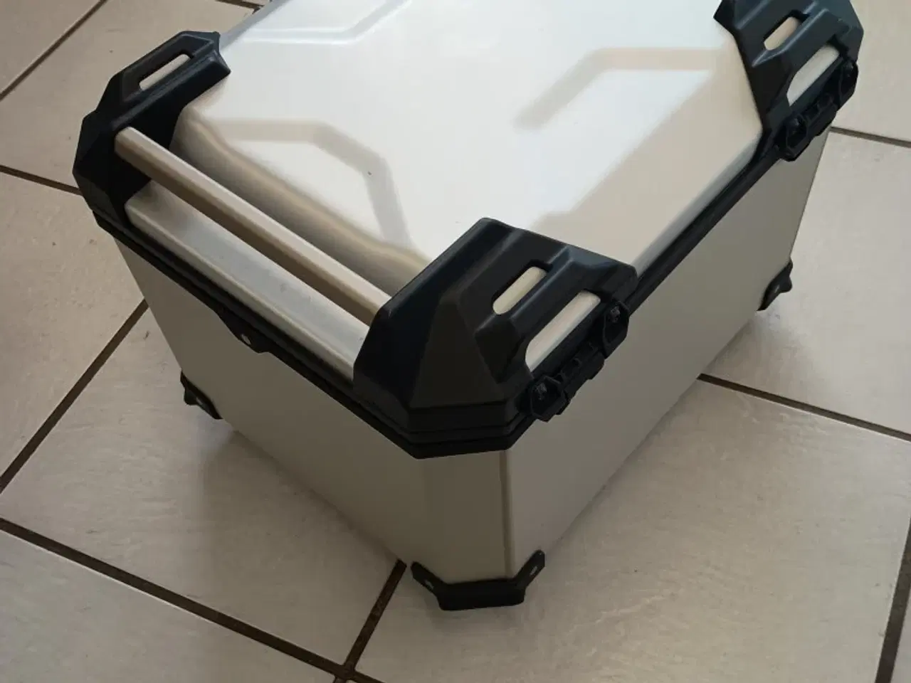 Billede 2 - Topboks Alu, Suzuki DL650 DL1050