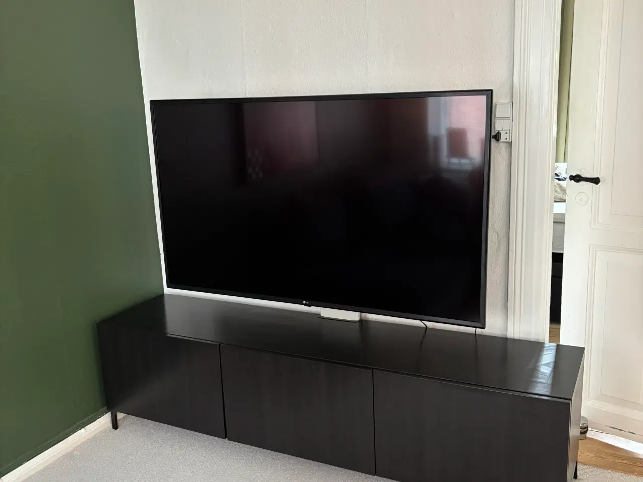 Billede 1 - TV møbel inkl. tv ophæng