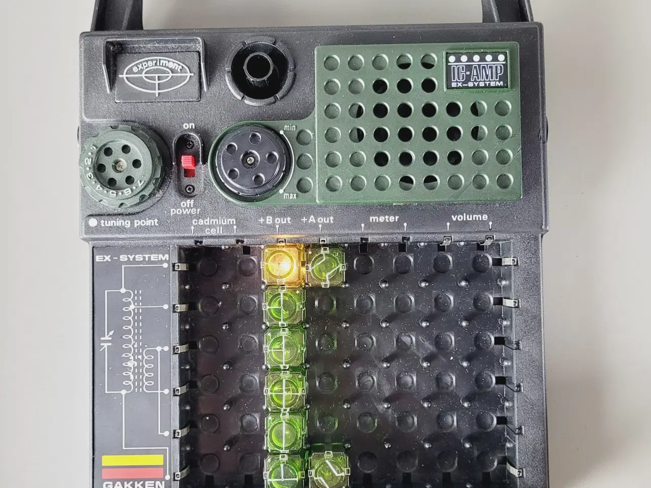 Billede 2 - Vintage Gakken Elektronik Eksperimentsæt 56 Forsøg