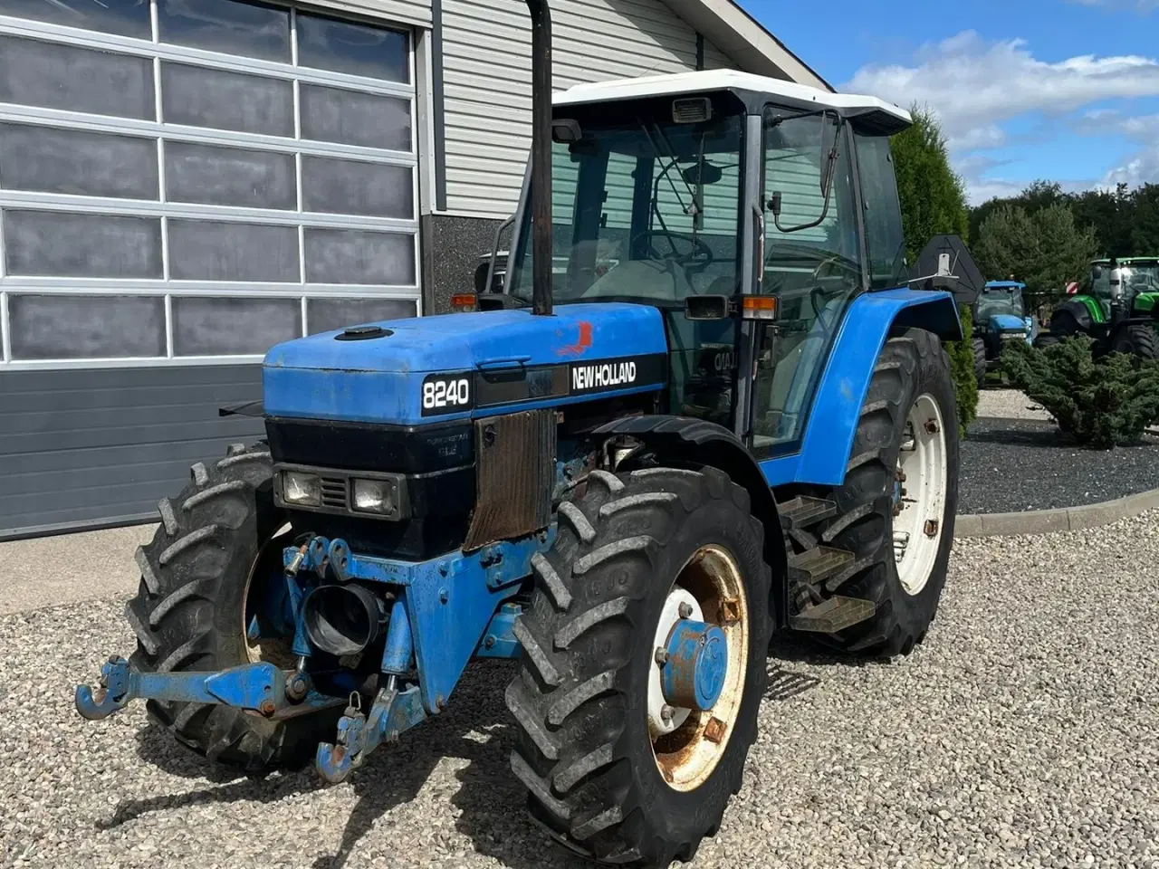 Billede 8 - New Holland 8240 SLE  Med frontlift og frontPTO
