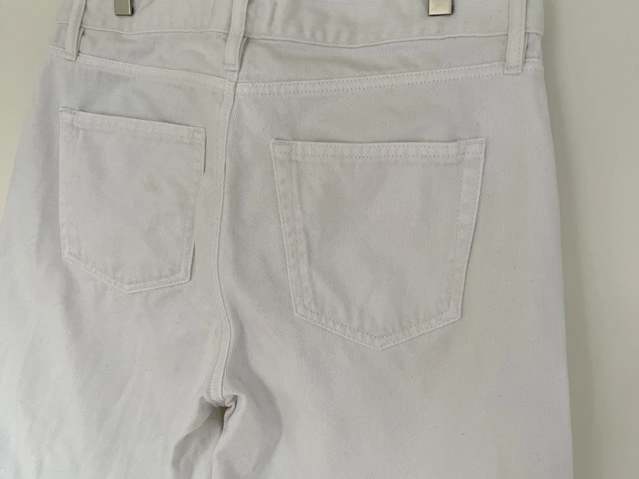 Billede 7 - Hvide bukser