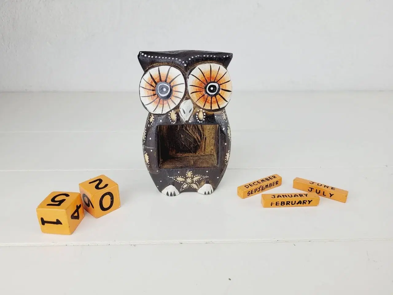Billede 7 - ⭐️ Håndmalet ugle kalender figur i tær