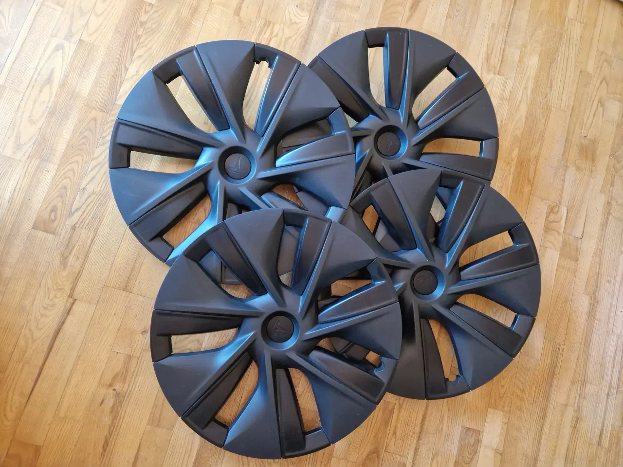 Billede 2 - Hjulkapsler Tesla Y 19 tommer