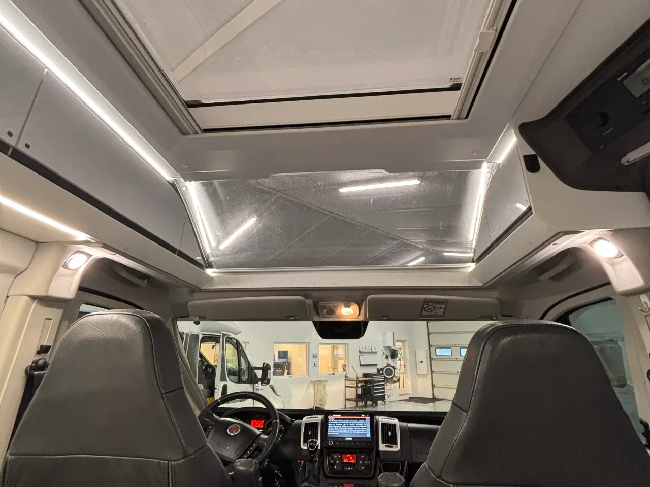 Billede 20 - Autocamper til salg - Adria 640 SLB Twin Supreme