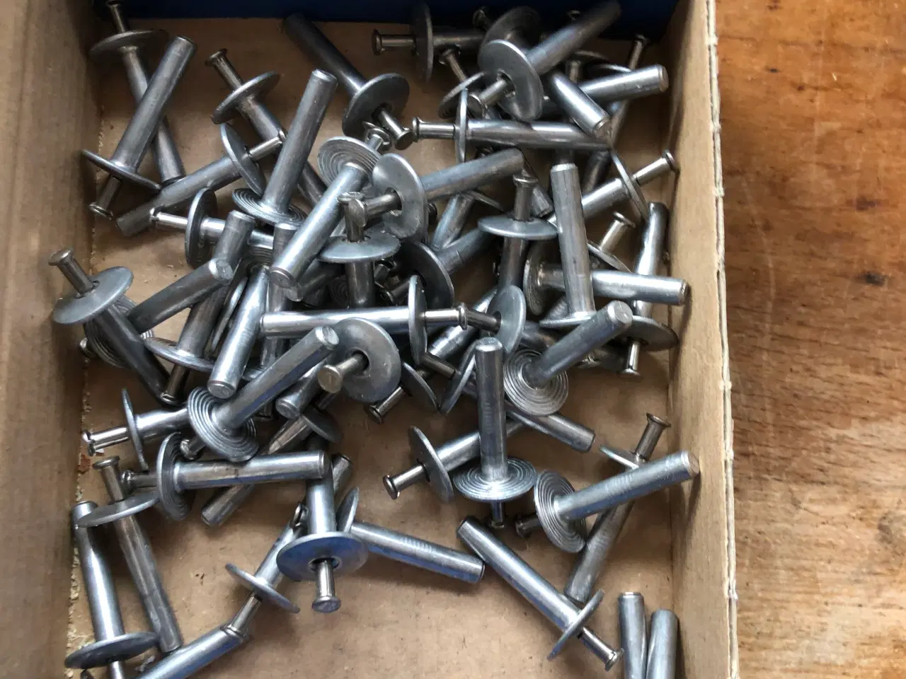 Billede 1 - Alu slagsøm