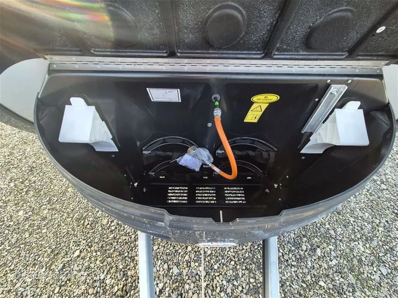 Billede 13 - 2025 - Tabbert T@b 320 RS   kompressor køleskab. forberedt til cykelstativ bag på. 1000 Kg total.