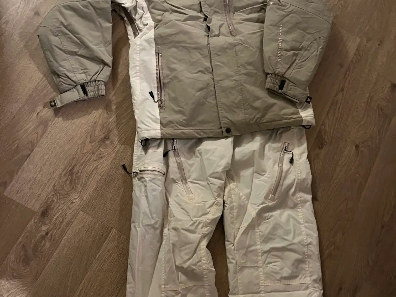 Billede 2 - Skidragter herre og dame med tilbehør