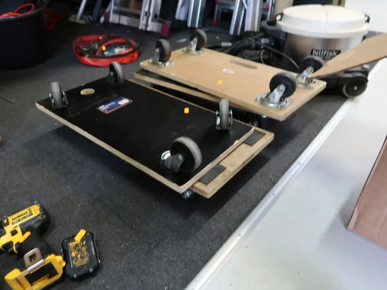 Billede 1 - 4 stk. møbelhunde