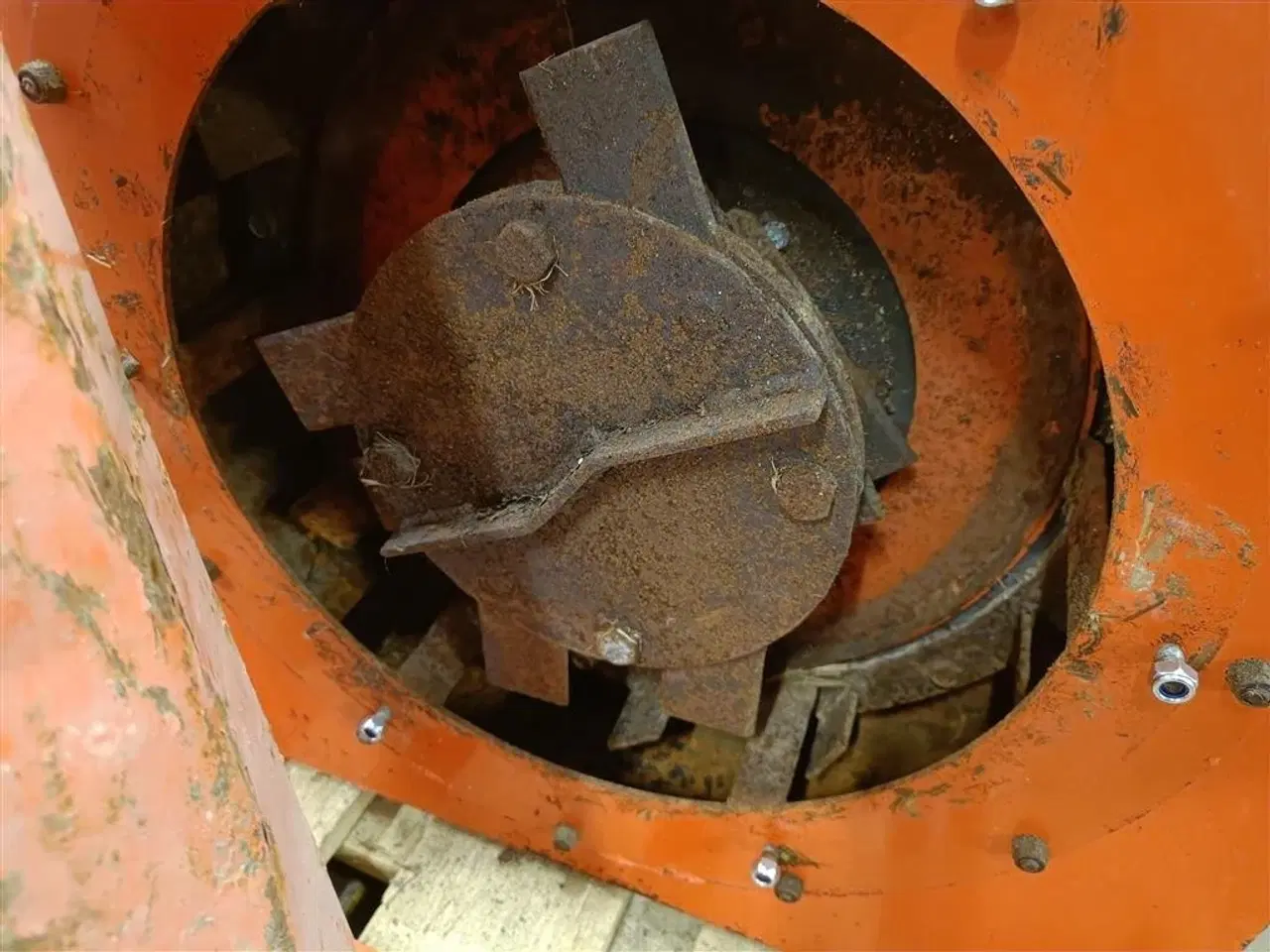 Billede 2 - Agerskov Halmsnitter 7,5 kW / 10 hk til små halmballer