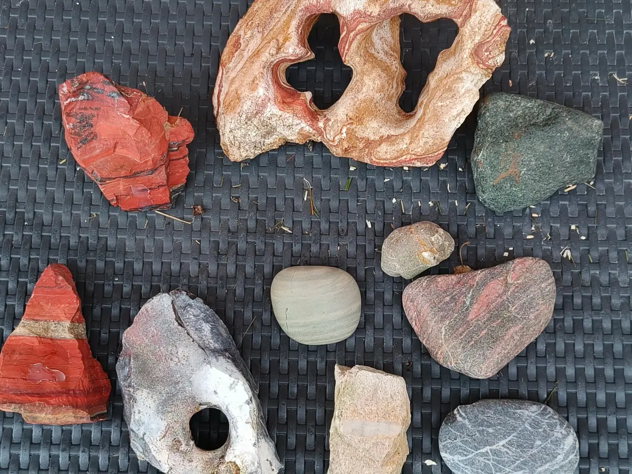 Billede 3 - Flotte akvarie pynte sten