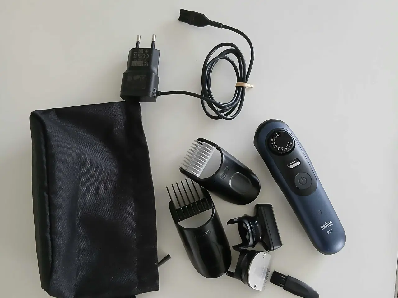 Billede 1 - Hår/skæg trimmer Braun BT7