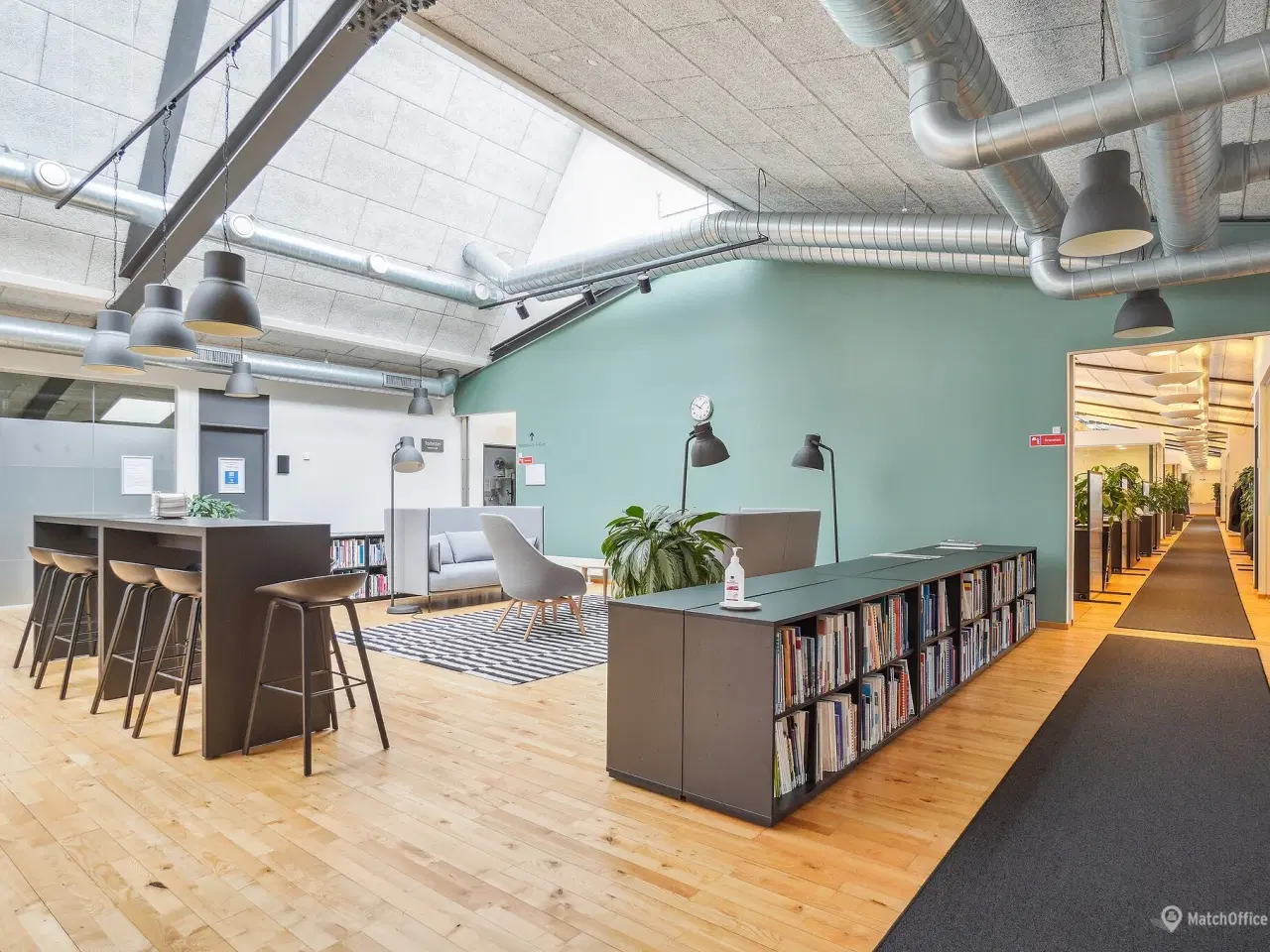 Billede 6 - Indbydende lejemål med åbent kontormiljø