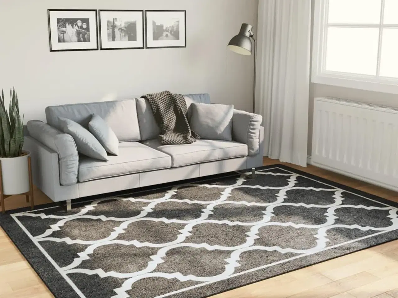 Billede 1 - Gulvtæppe 160x230 cm vaskbart og skridsikkert sort og hvid