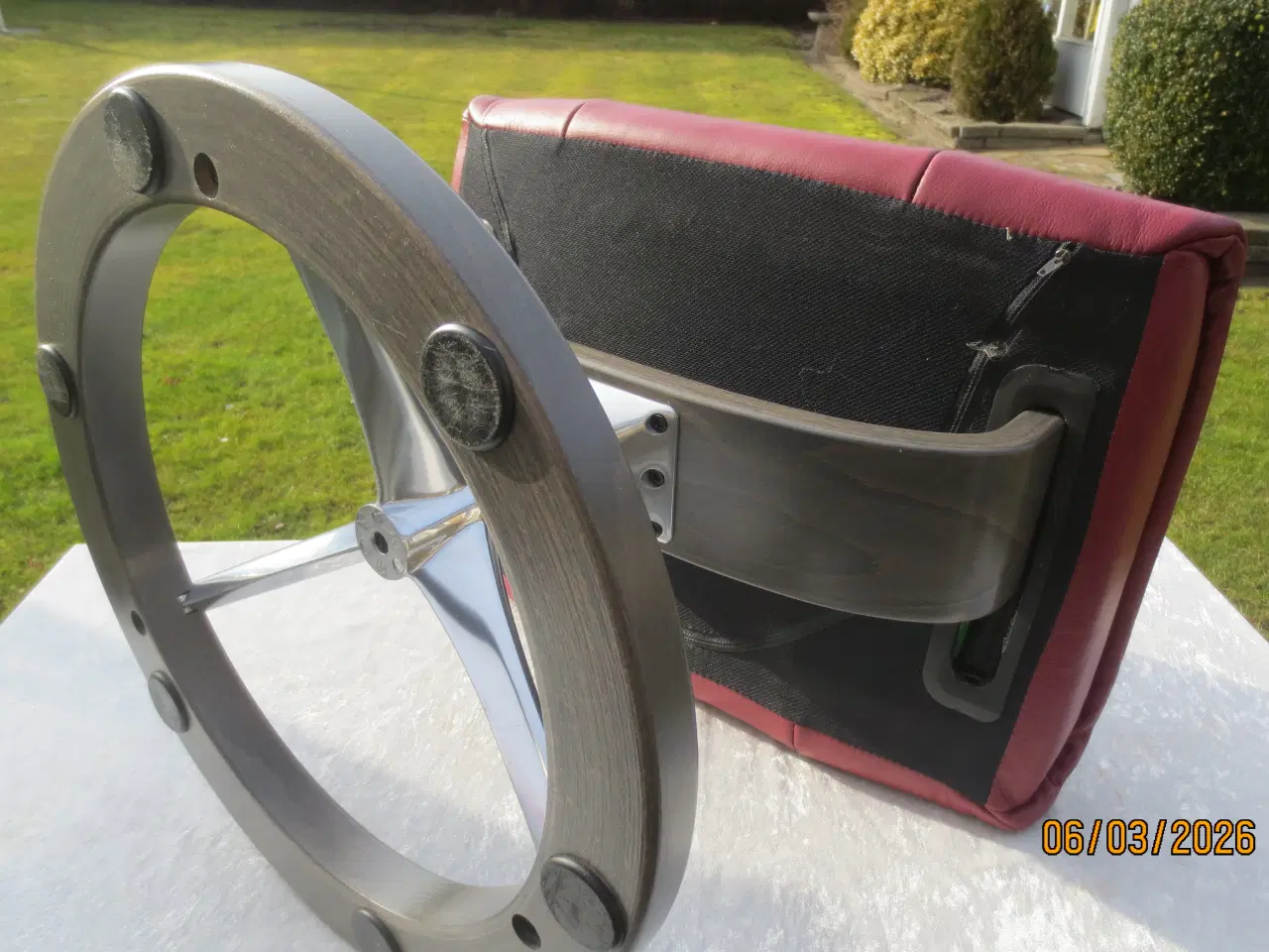 Billede 5 - 1 stk Fodskammel med Rødt Læder