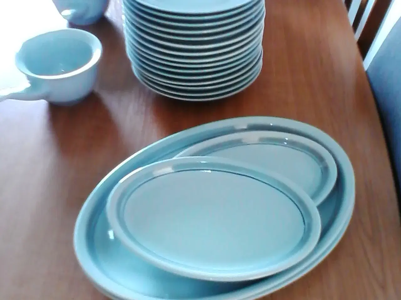 Billede 1 - Spisestel Gråt med blågrå kant