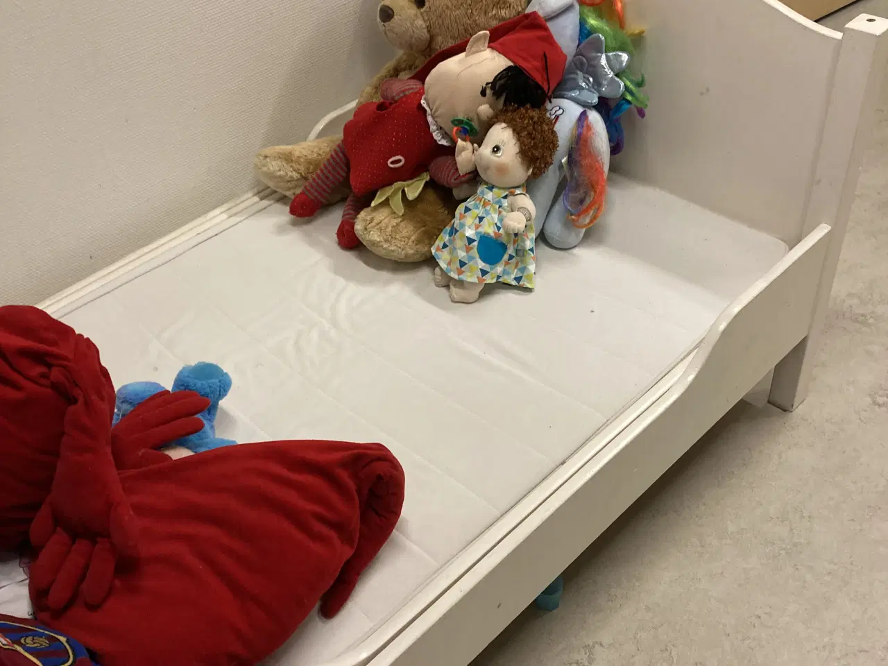 Billede 1 - Lille Per seng