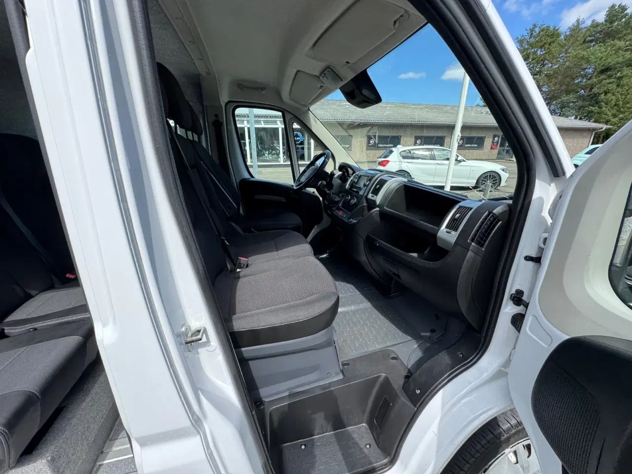 Billede 6 - Peugeot Boxer 335 2,2 BlueHDi 165 L3 Db.Kab Plus