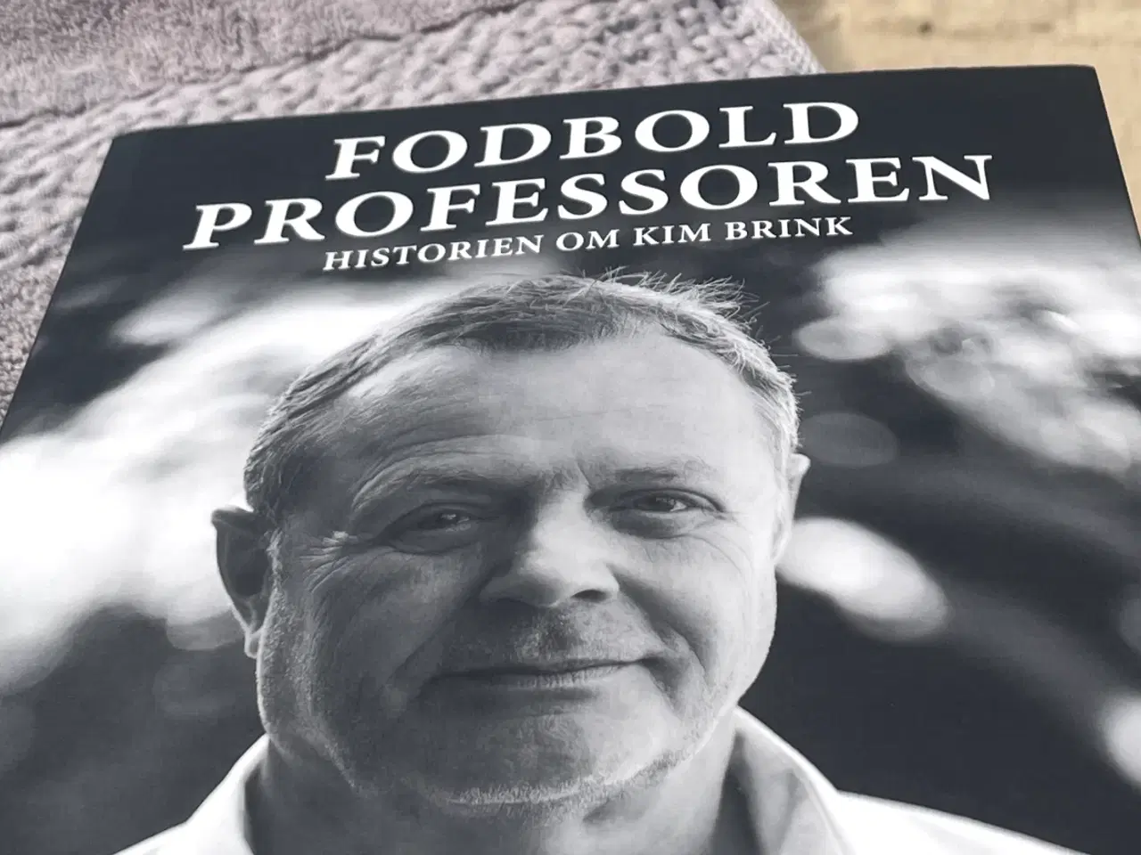 Billede 1 - Fodboldprofessoren Historien om Kim Brink