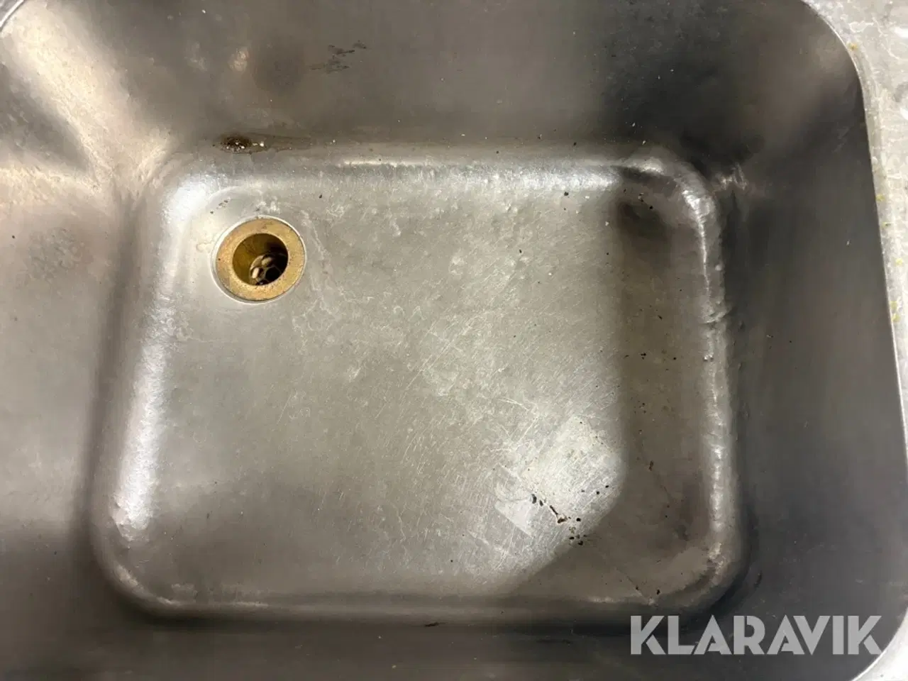 Billede 9 - Rustfri vask med armatur