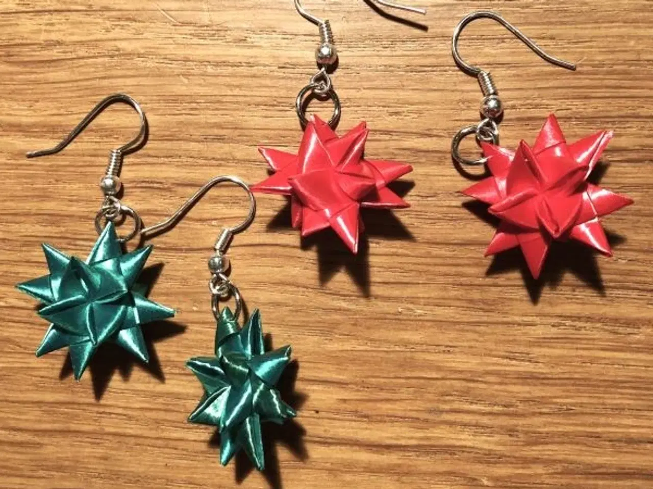 Billede 10 - Håndlavede juleøreringe med stjerner