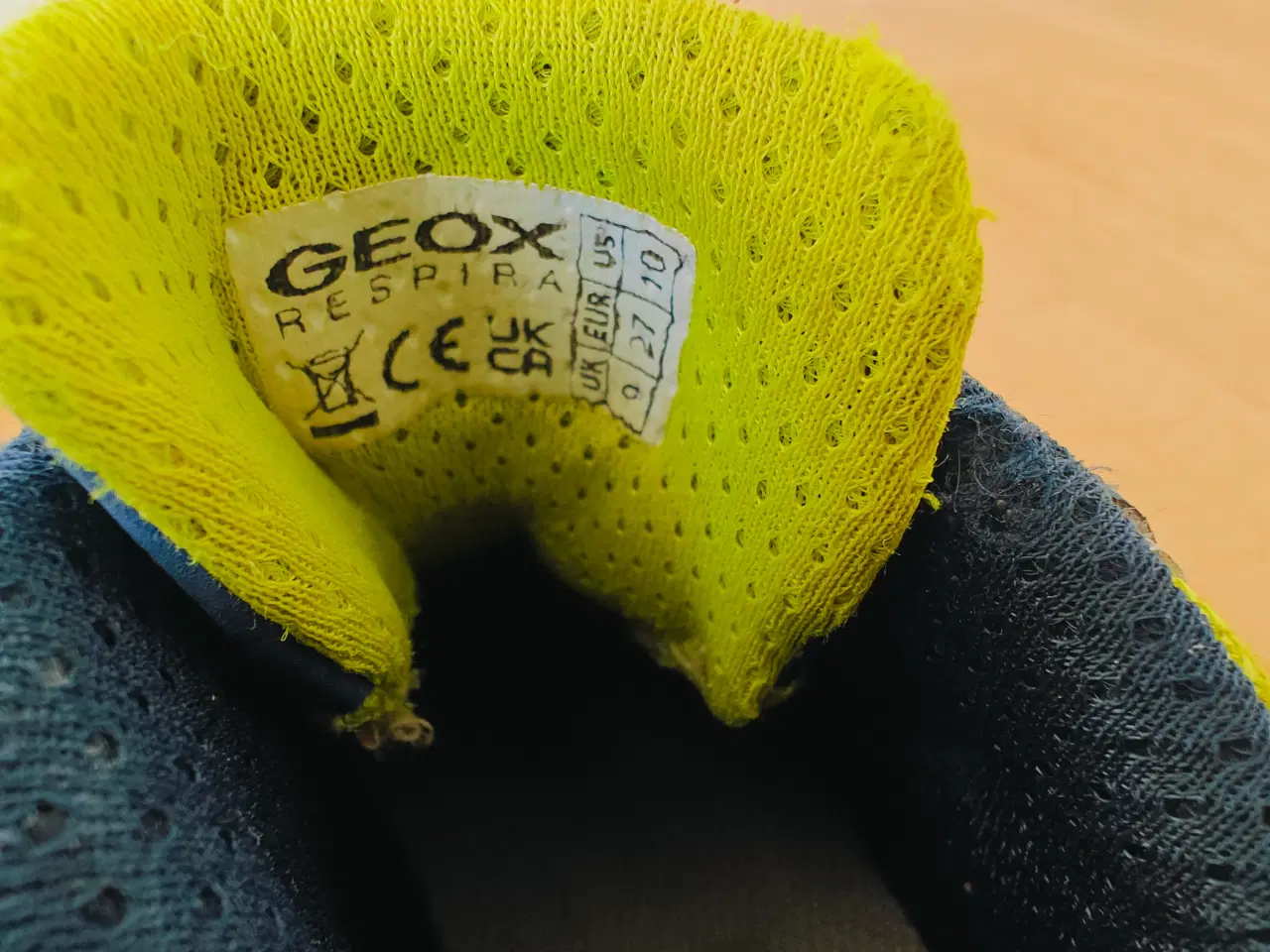 Billede 5 - Geox Drenge blinke sko med høj kant str. 27.