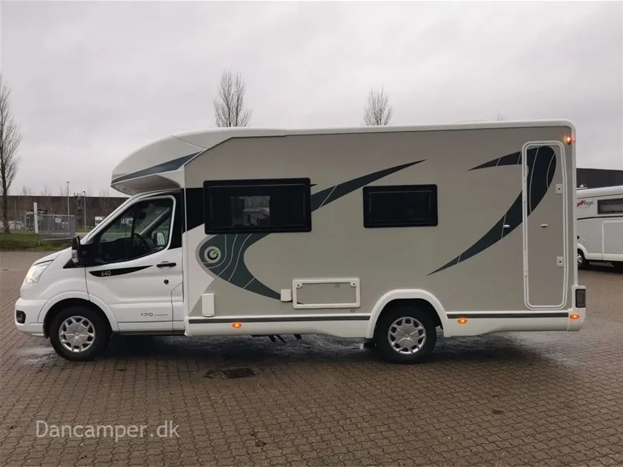 Billede 5 - 2020 - Chausson Titanium 640   Lounge siddegruppe , Dobbeltseng, Populær model , 170Hk, 6-trins automatgear, solcelle