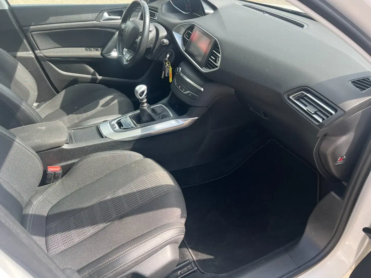 Billede 16 - Peugeot 308 1,5 BlueHDi 130 Allure Sky