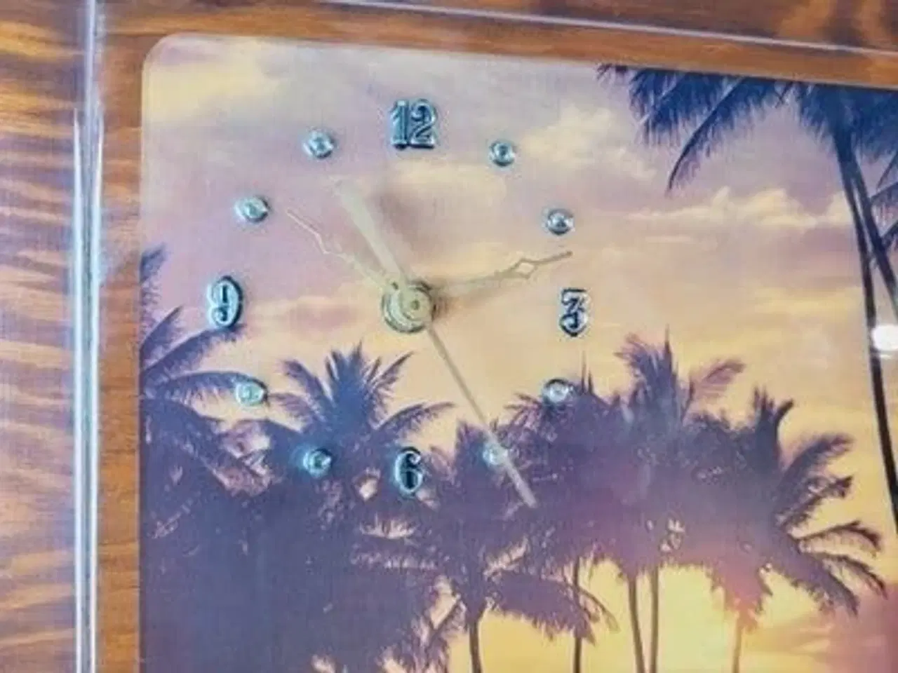 Billede 7 - ⭐️- Vintage Hawaii souvenir ur i lakeret træ