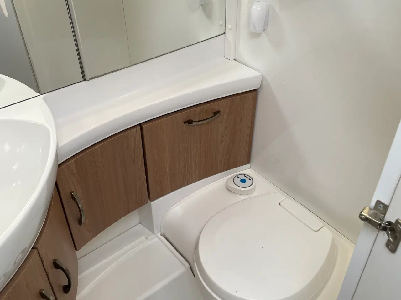 Billede 15 - Hobby Campingvogn 