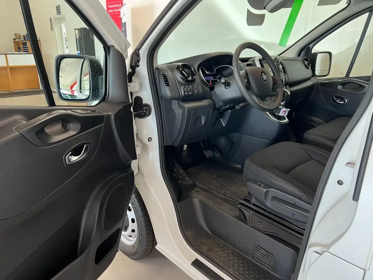 Billede 8 - Renault Trafic T29 2,0 dCi 170 L2H1 EDC